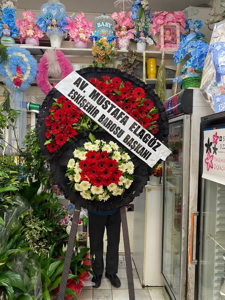 Kırmızı Beyaz Cenaze Çelengi - Eskişehir Çiçekçi