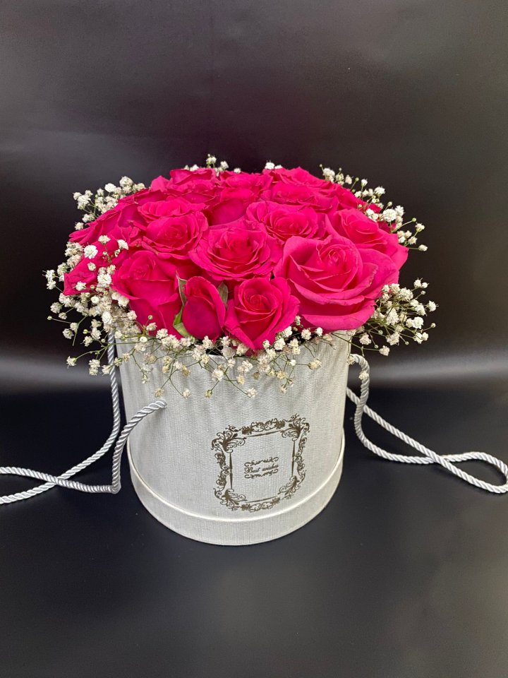 Beyaz Kutuda Kırmızı Güller, Eskişehir Çiçekçi