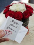 Çiçekçi - Silindir Kutuda Kırmızı Beyaz Güller