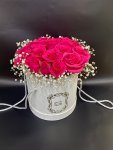 Çiçekçi - Silindir Kutuda Kırmızı Güller
